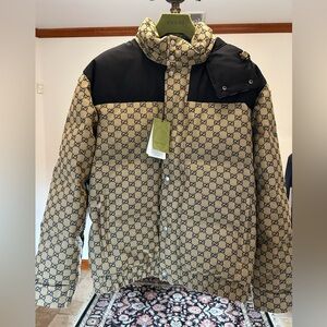 Men's Gucci GG canvas down puffer jacket size 52/extra large made in Italy